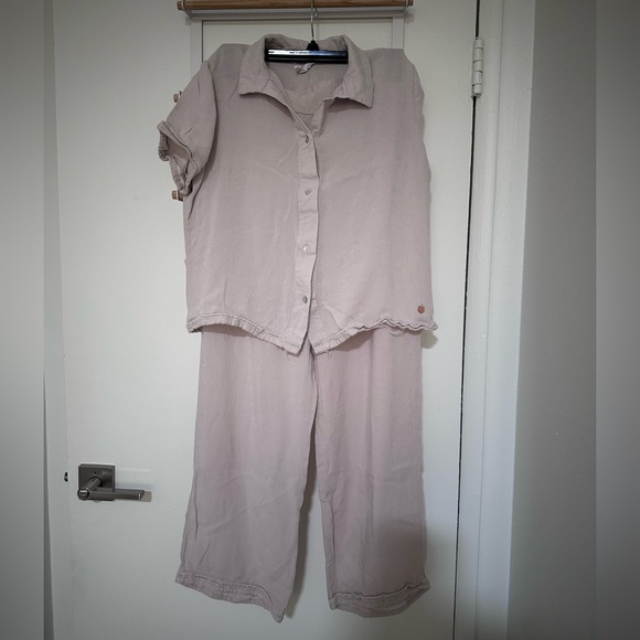 Danskin Other - DanSkin nude Light Pink Button-Up Pajama Set